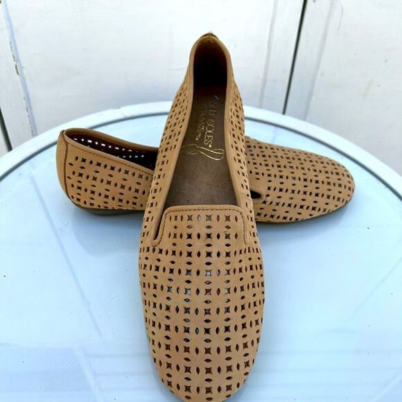 **** Aerosols Cut Out Slip On flats Women’s (ZZ) - Picture 6 of 8